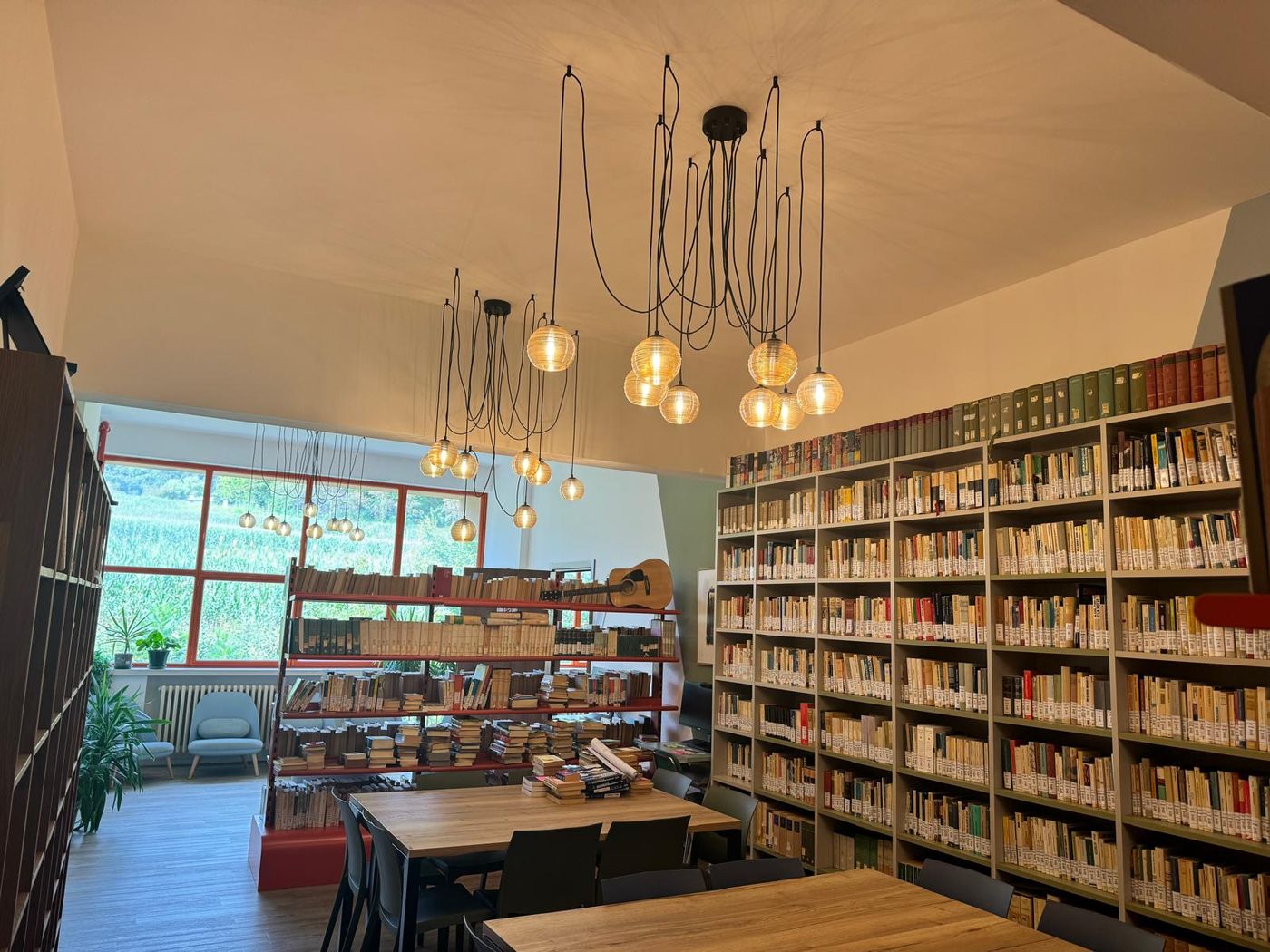 Illuminazione biblioteca